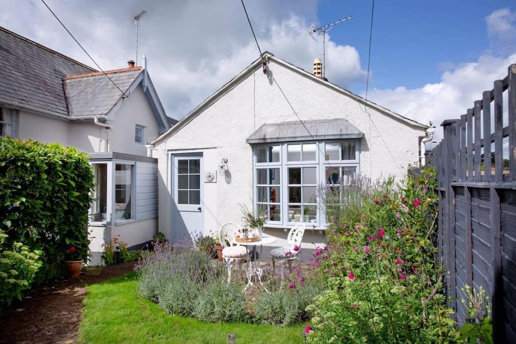 Orchard Cottage Sidmouth Exterior photo